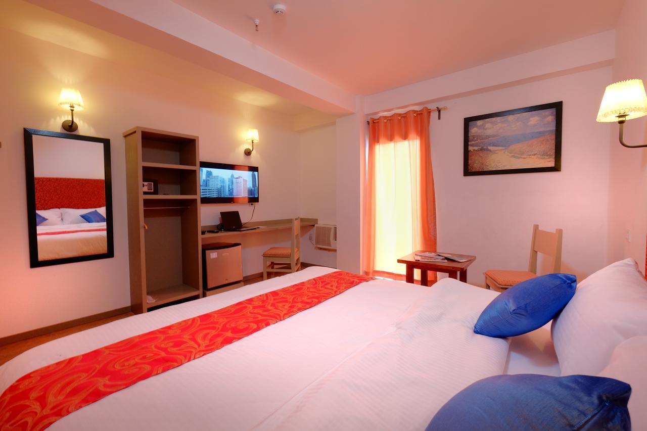 Frankfurter Deluxe Inn Cebu ภายนอก รูปภาพ